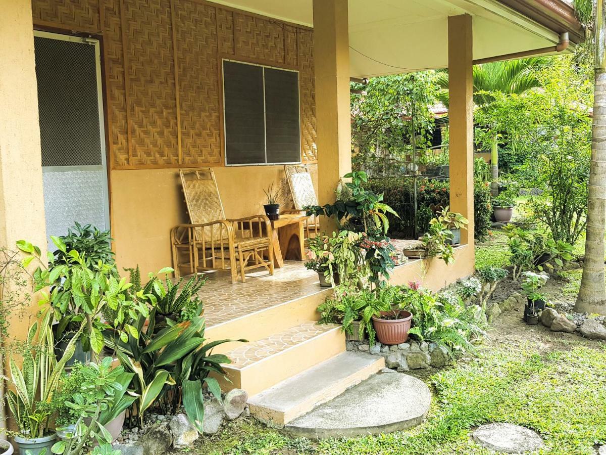 Mountain View Cottages Mambajao Exterior photo
